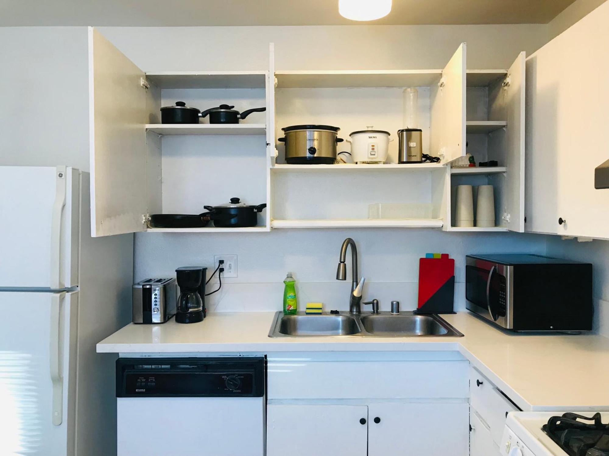 Super 1 Bedroom With Private Bathroom, Shared Kitchen Room -3 Las Vegas Dış mekan fotoğraf