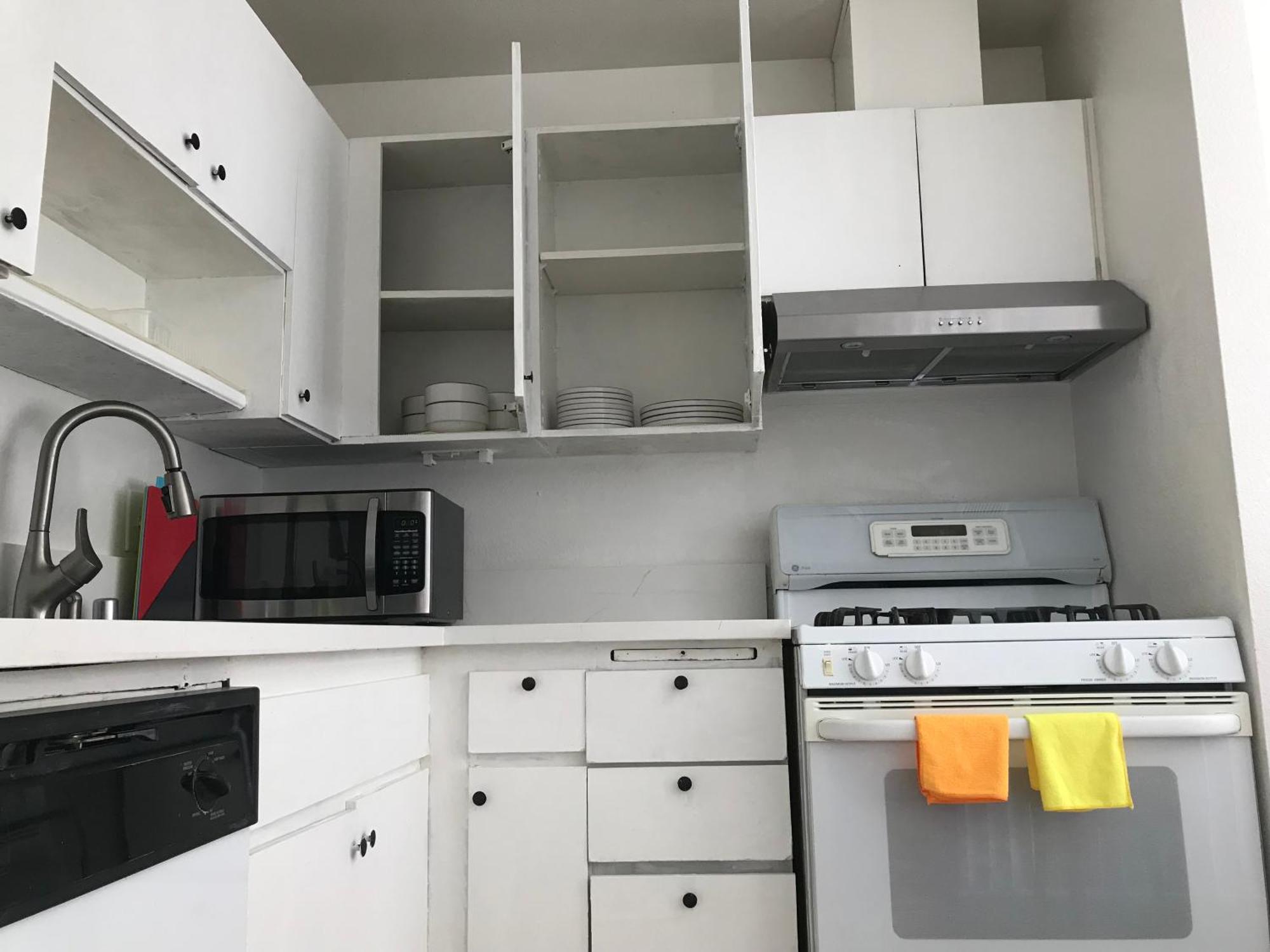 Super 1 Bedroom With Private Bathroom, Shared Kitchen Room -3 Las Vegas Dış mekan fotoğraf