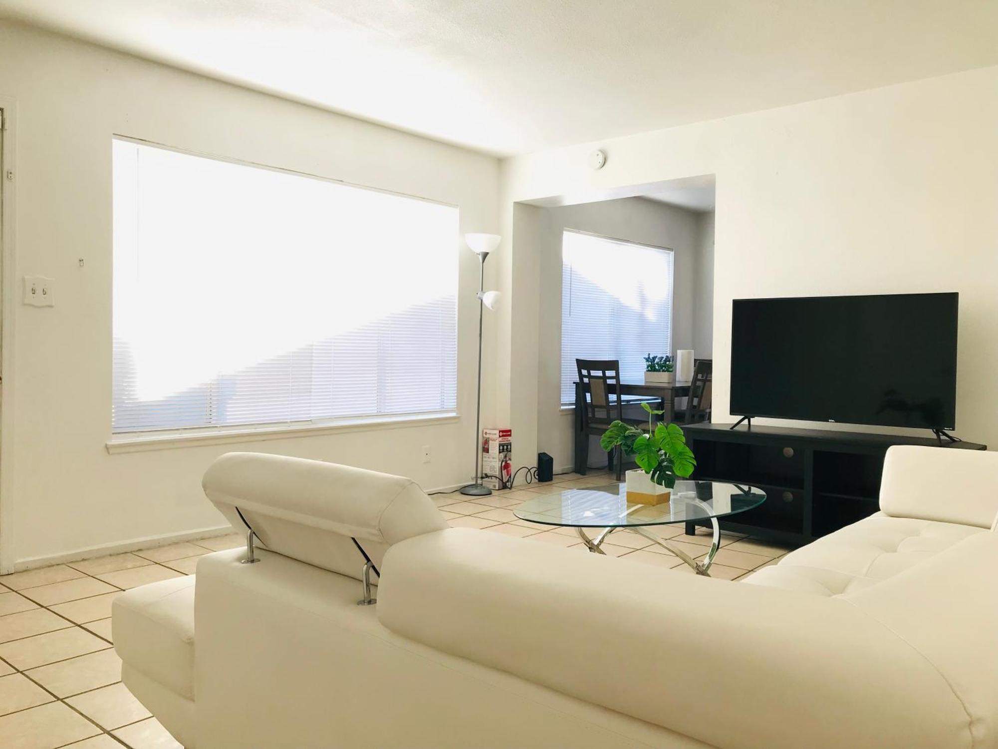 Super 1 Bedroom With Private Bathroom, Shared Kitchen Room -3 Las Vegas Dış mekan fotoğraf