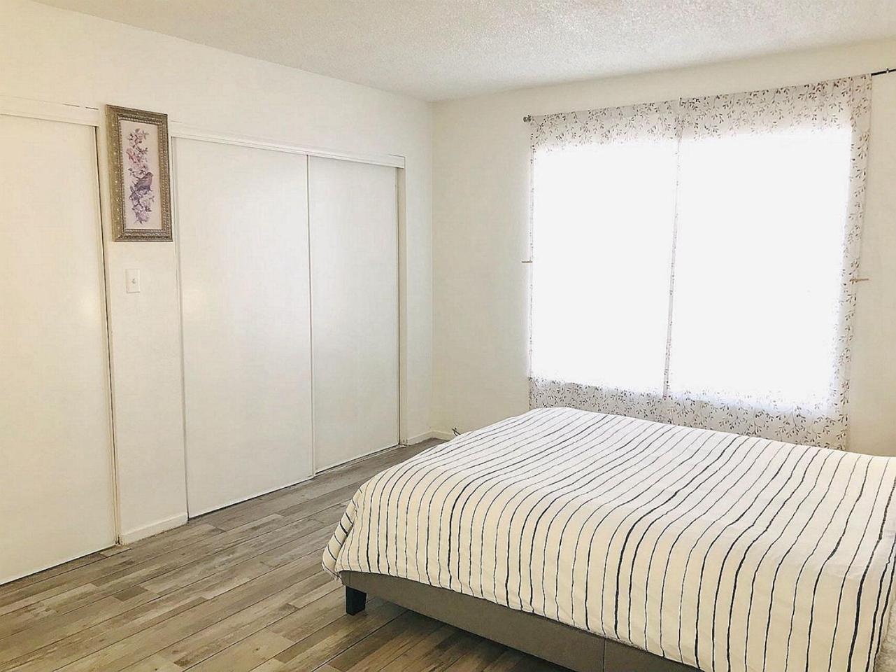 Super 1 Bedroom With Private Bathroom, Shared Kitchen Room -3 Las Vegas Dış mekan fotoğraf