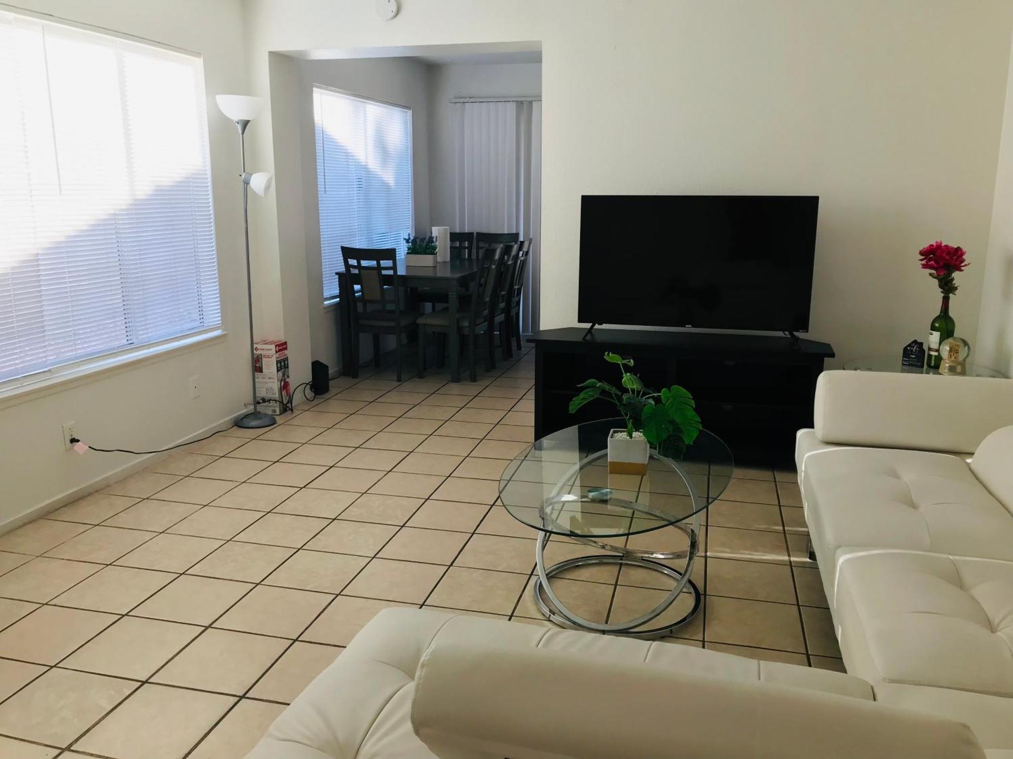 Super 1 Bedroom With Private Bathroom, Shared Kitchen Room -3 Las Vegas Dış mekan fotoğraf