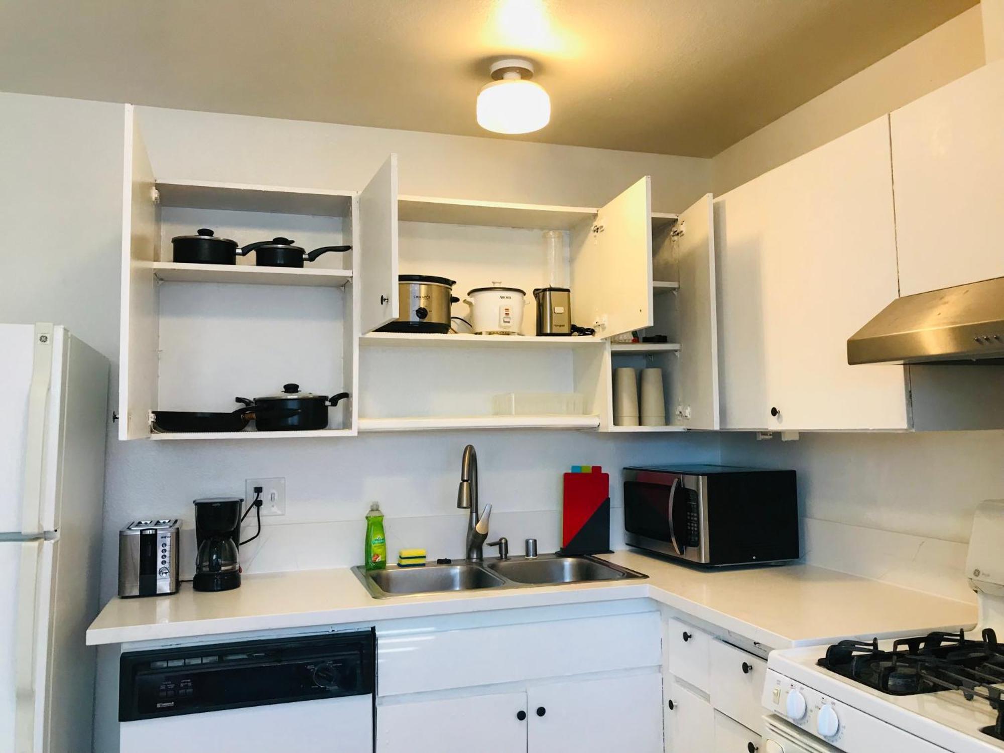 Super 1 Bedroom With Private Bathroom, Shared Kitchen Room -3 Las Vegas Dış mekan fotoğraf