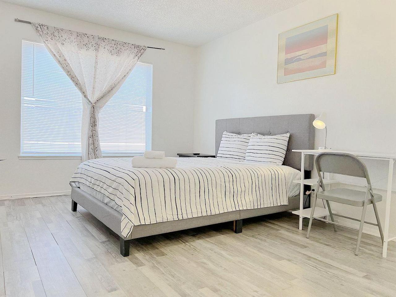 Super 1 Bedroom With Private Bathroom, Shared Kitchen Room -3 Las Vegas Dış mekan fotoğraf